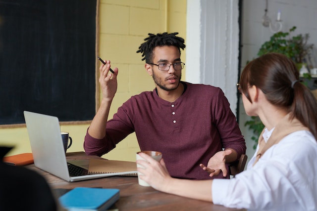 two people having a conversation